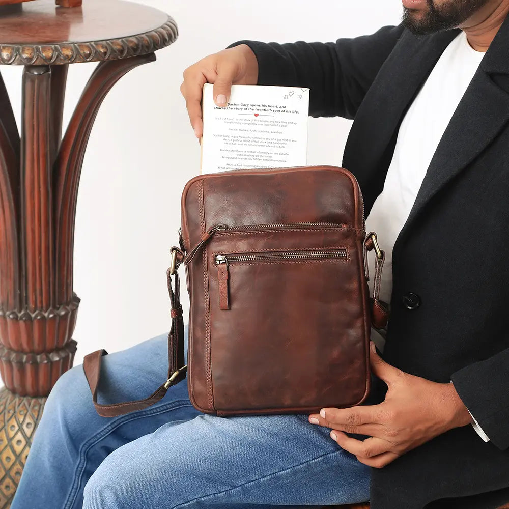 Messenger iPad Tablet Bag 05