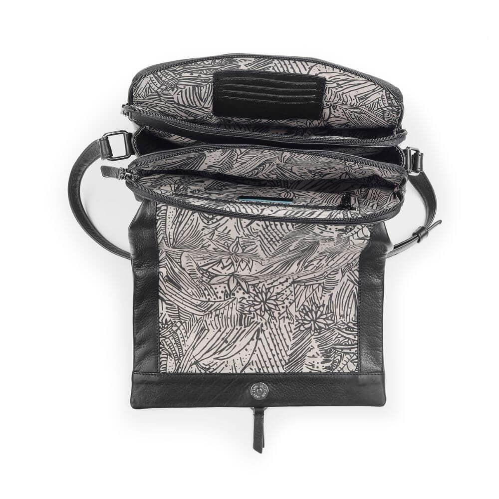 Black-Leather-Crossbody-Bag-with-buckle-Hudson-5650-7.jpg