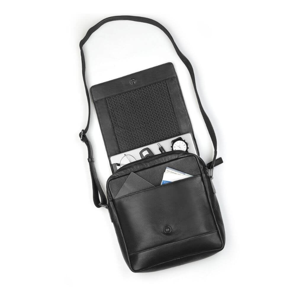 Black-Leather-Crossbody-Messenger-Bag-Hudson-5510-2.jpg