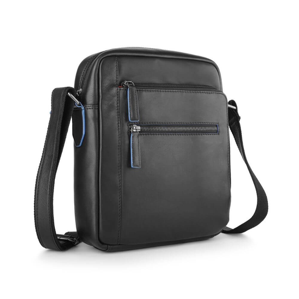 Black-Waxy-Leather-Flight-Bag-Chester-3315-2.jpg