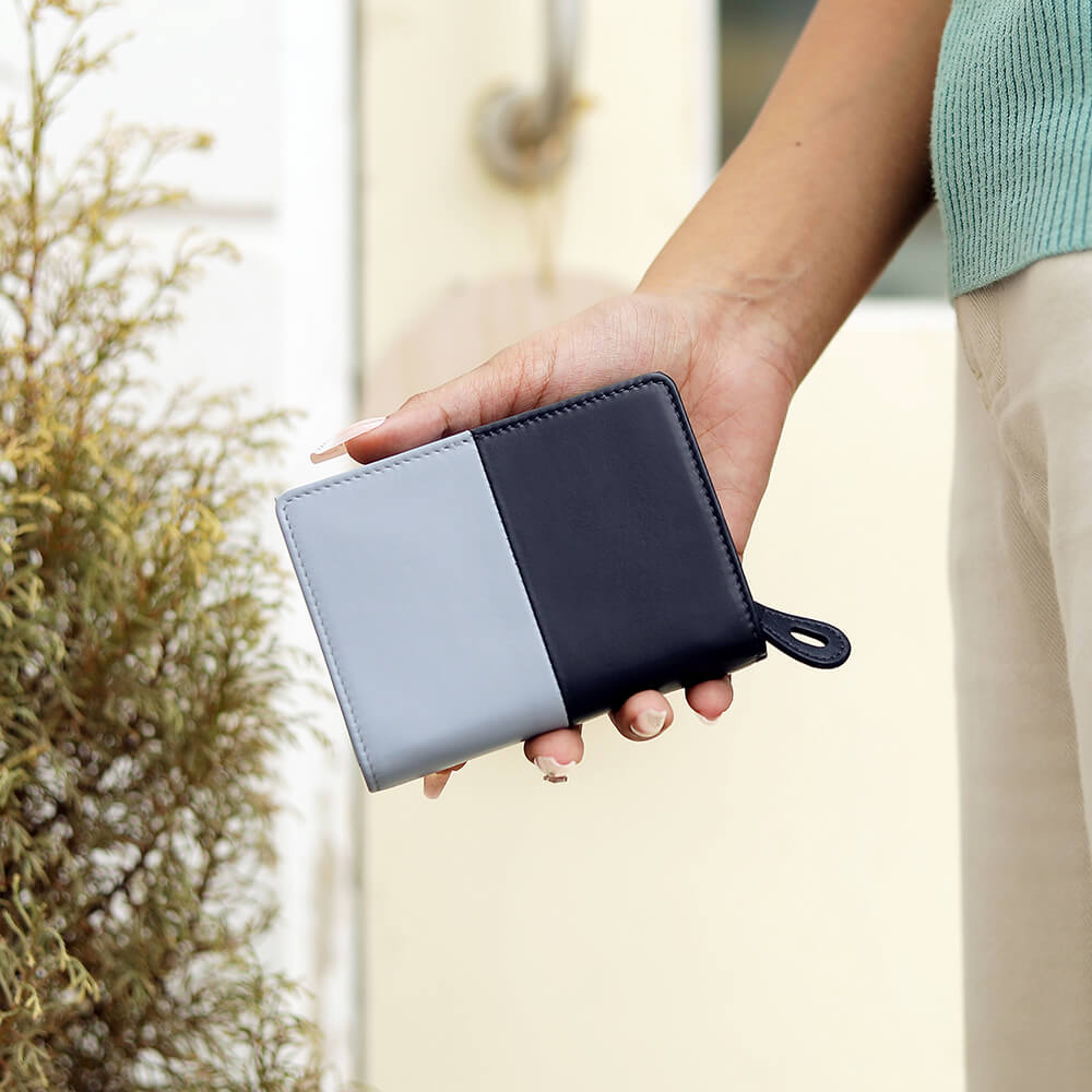 Clara Small Trifold Purse