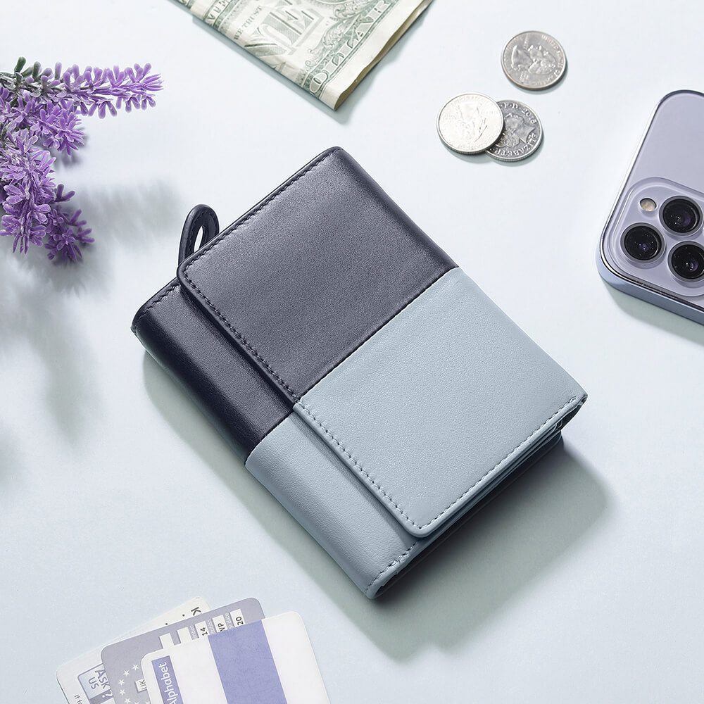 Clara Small Trifold Purse