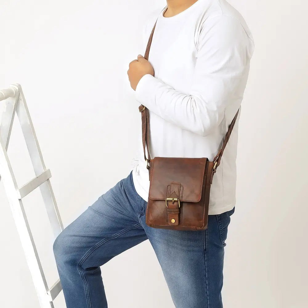 Men’s Leather Crossbody Messenger Bag