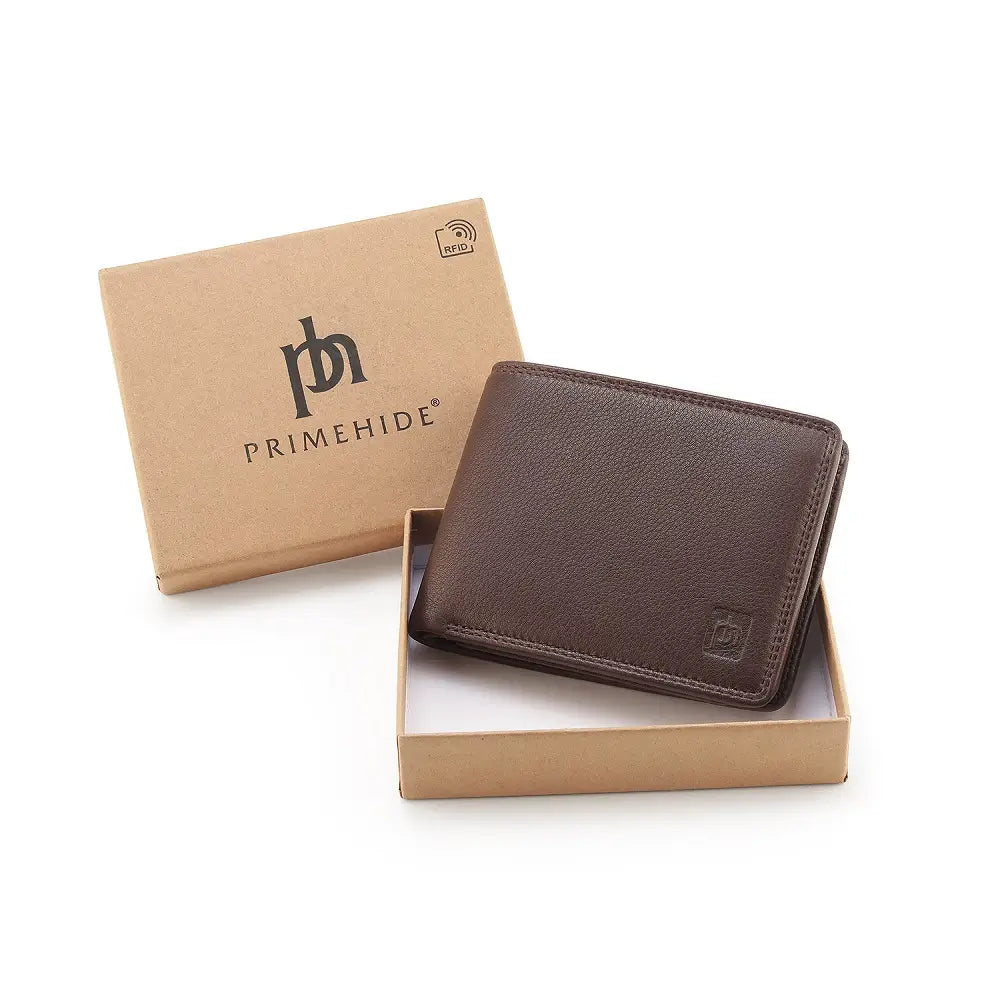 Gift packing  view of Brown Washington Bifold Leather Wallet
