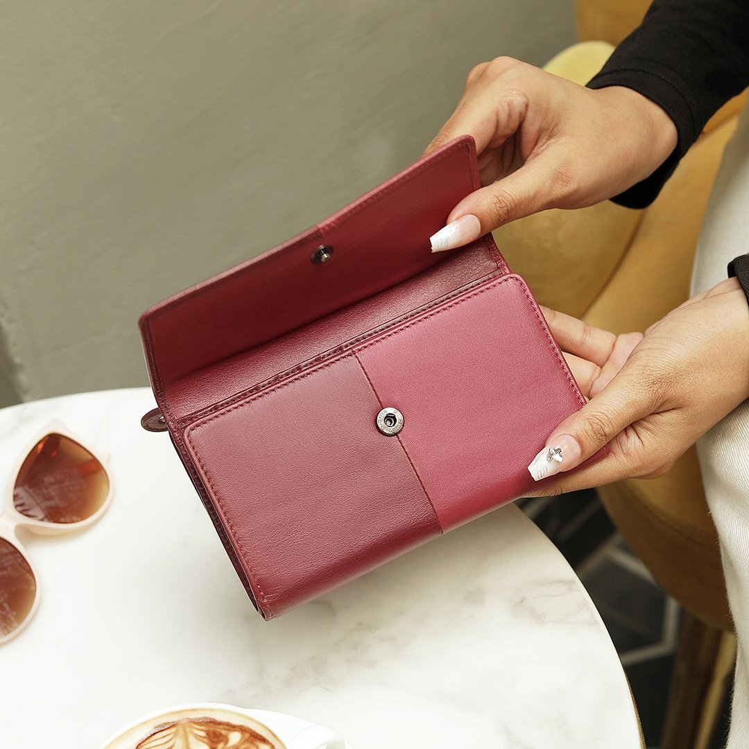 Two tone red leather purse