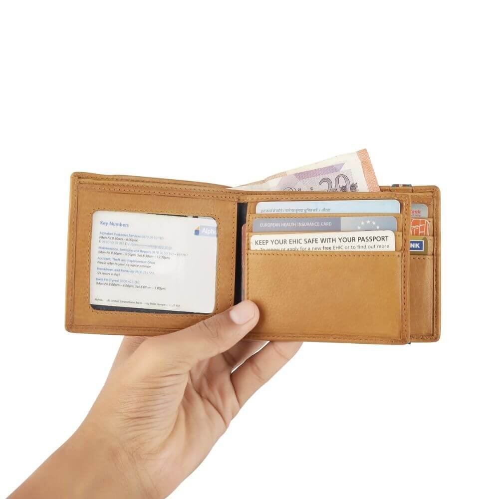 Cognac-Leather-Bifold-Wallet-Hudson-4812-3.jpg