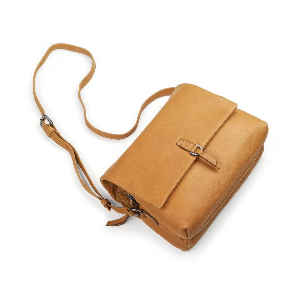 Cognac-Leather-Crossbody-Bag-with-buckle-Hudson-5650-7.jpg