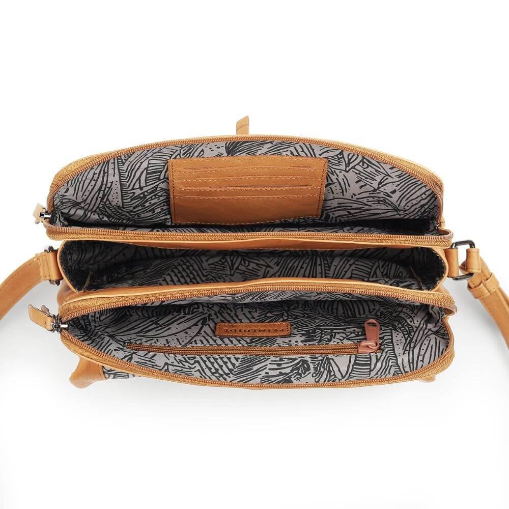 Cognac-Leather-Crossbody-Bag-with-buckle-Hudson-5650-8.jpg