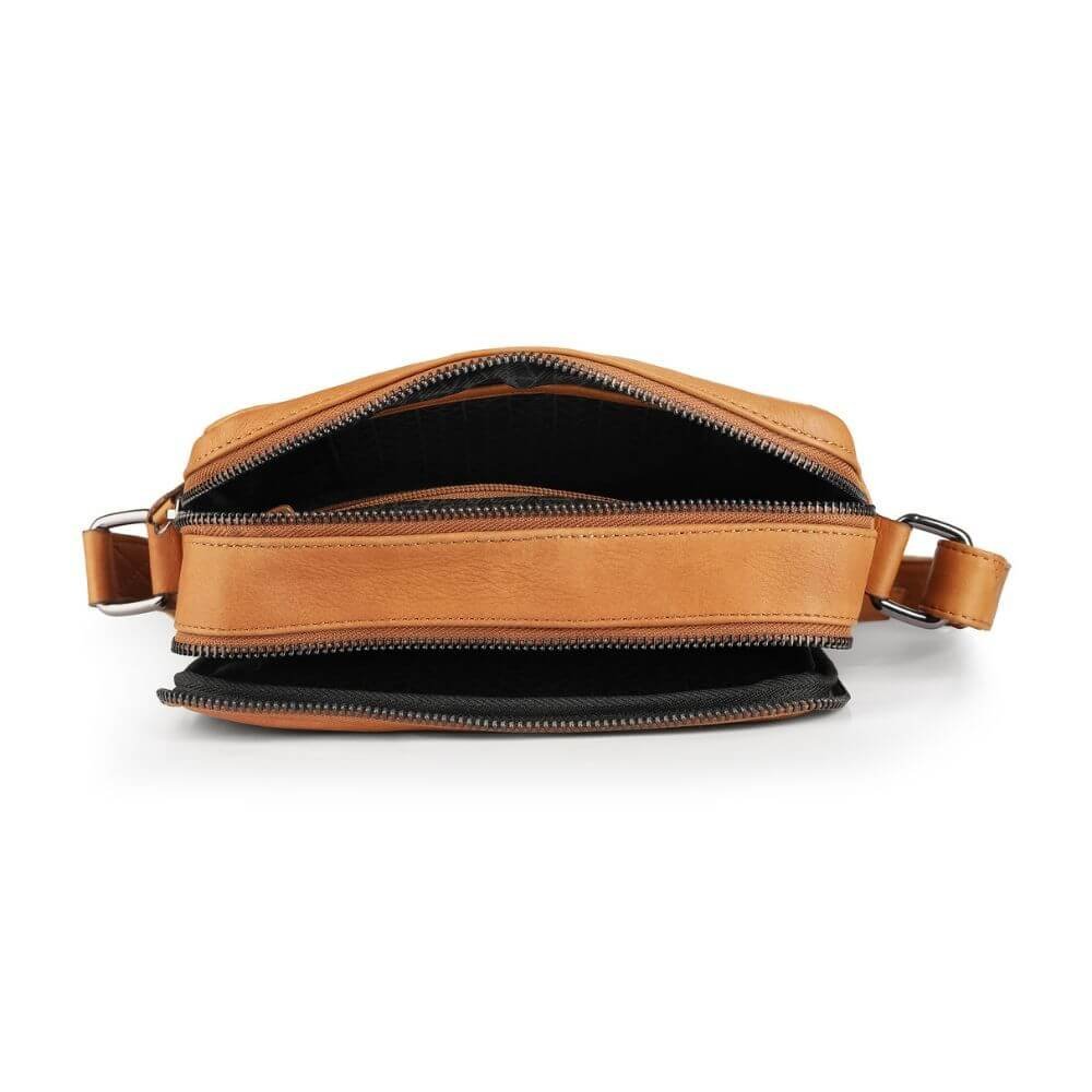 Cognac-Leather-Messenger-Bag-Zip-Top-Hudson-5520-2.jpg
