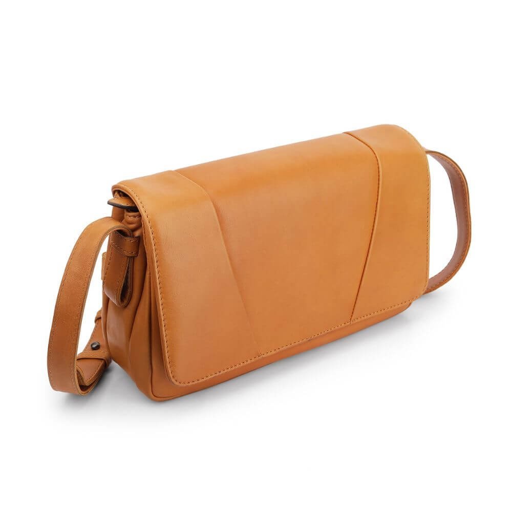 Cognac-Waxy-Leather-Triple-Zipper-Handbag-Chester-3313-6.jpg