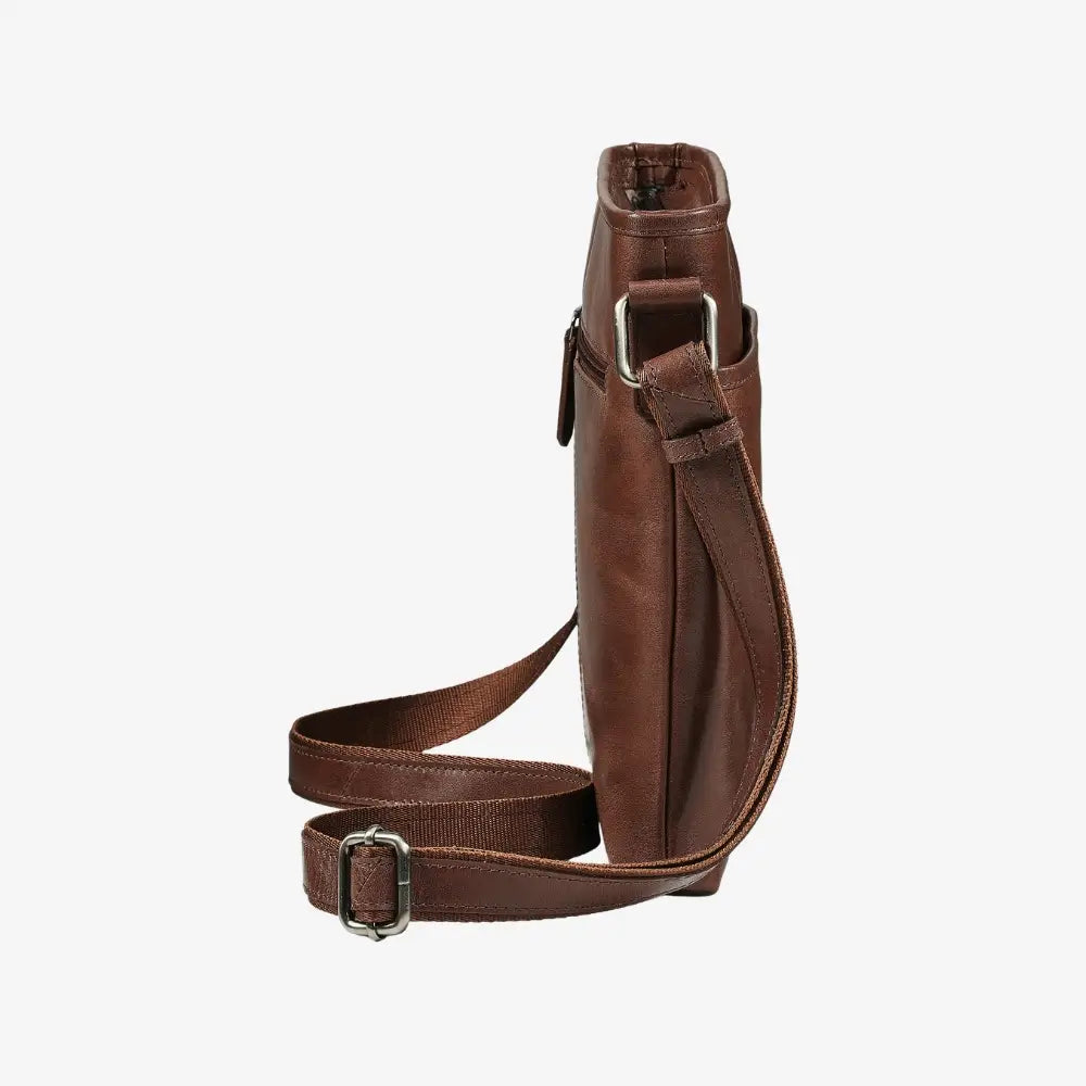Real leather crossbody bag in cognac with adjustable strap