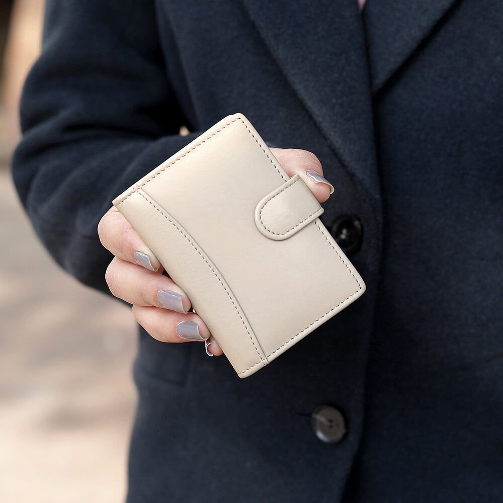 RFID leather card holder for women