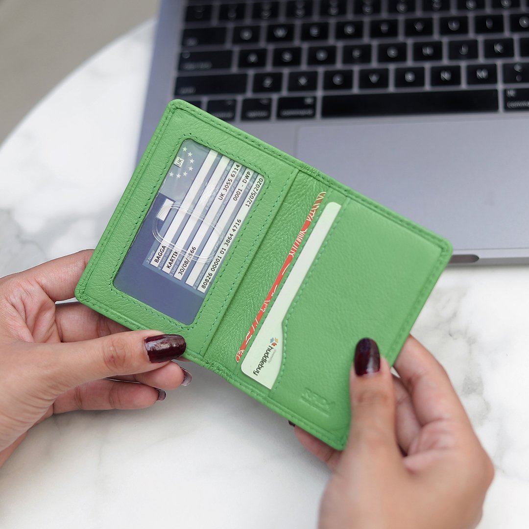 Green Leather Travel Card Holder 710-6