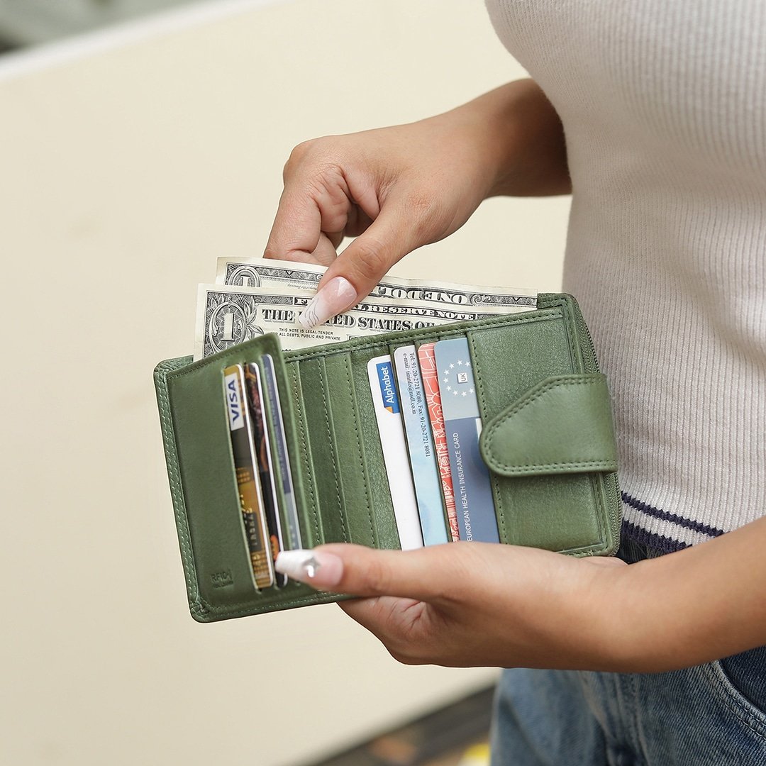 Small Trifold Purse - Selena Cancun
