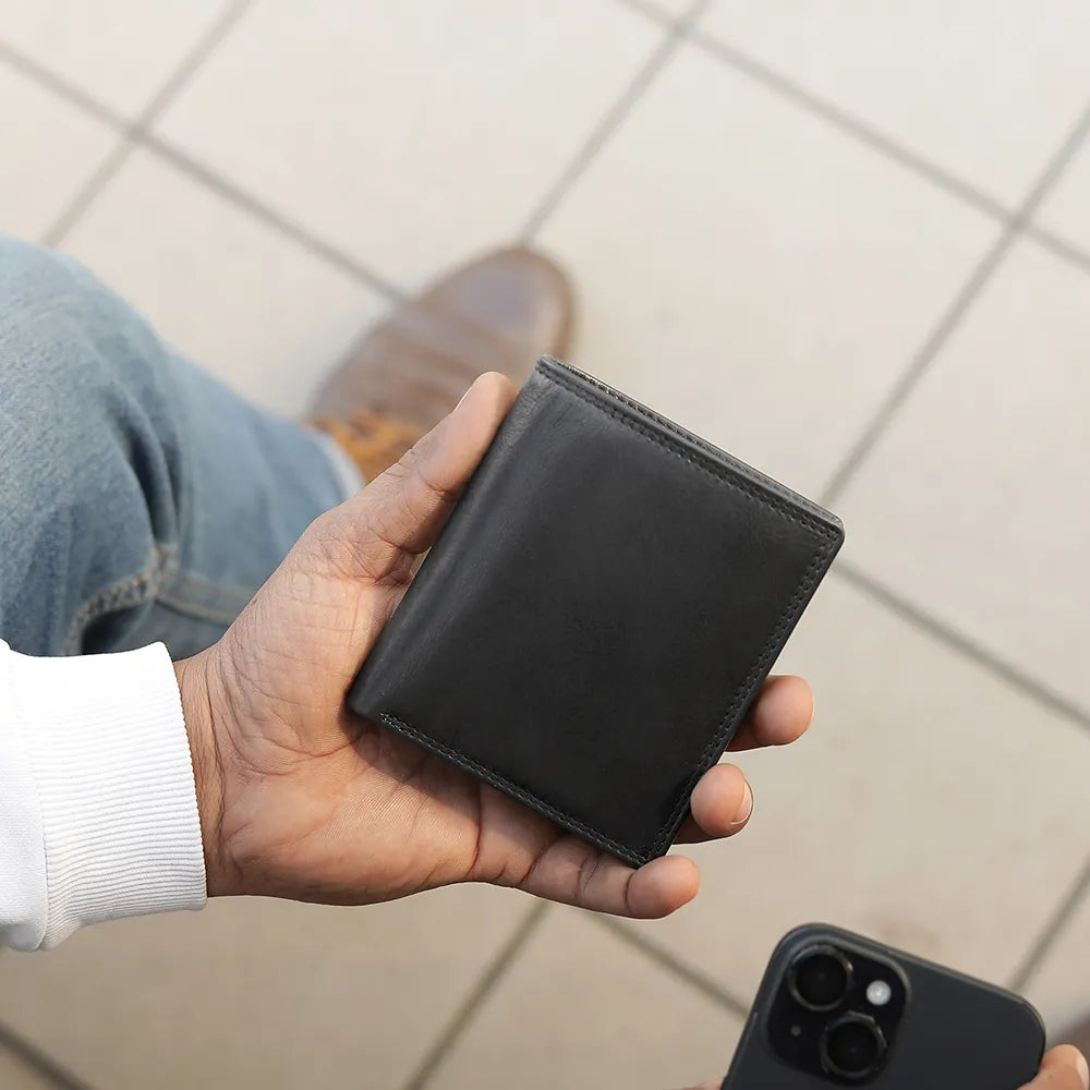 Leather Credit Card Holder &#8211; Dominic Leon Black 05