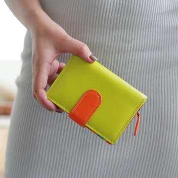 Person showing green Medium Leather Purse Jasmine London