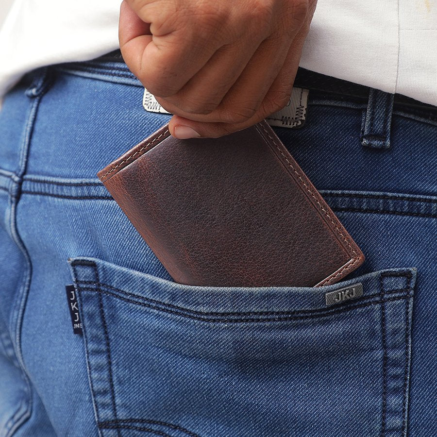 Brown leather RFID credit card holder for men with cards and ID window, perfect personalised Father’s Day or travel gift.