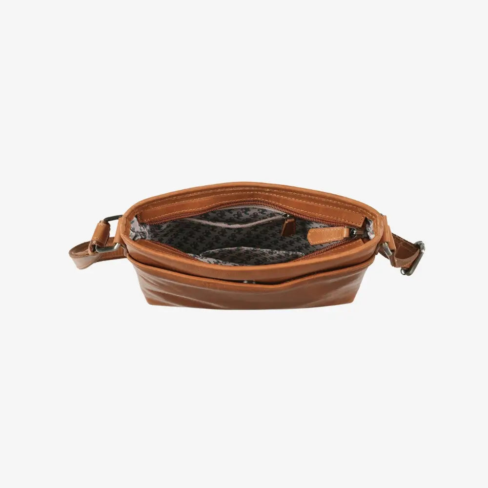Women's large tan leather shoulder bag with multiple pockets
