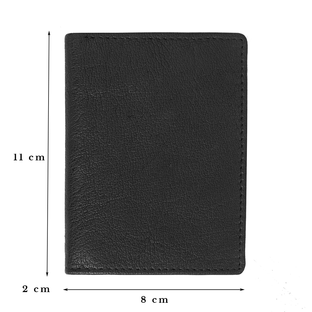 Real leather wallet, black, measures 11 x 2 x 8 cm.